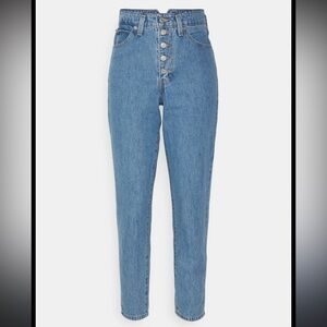 Levi's Women’s Notch High Waist Mom Jean Size 28